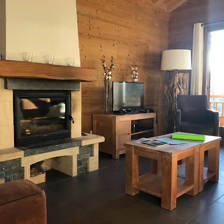 Casa-chalet Des Ponts : Evasion Au Col Madeleine בקתה